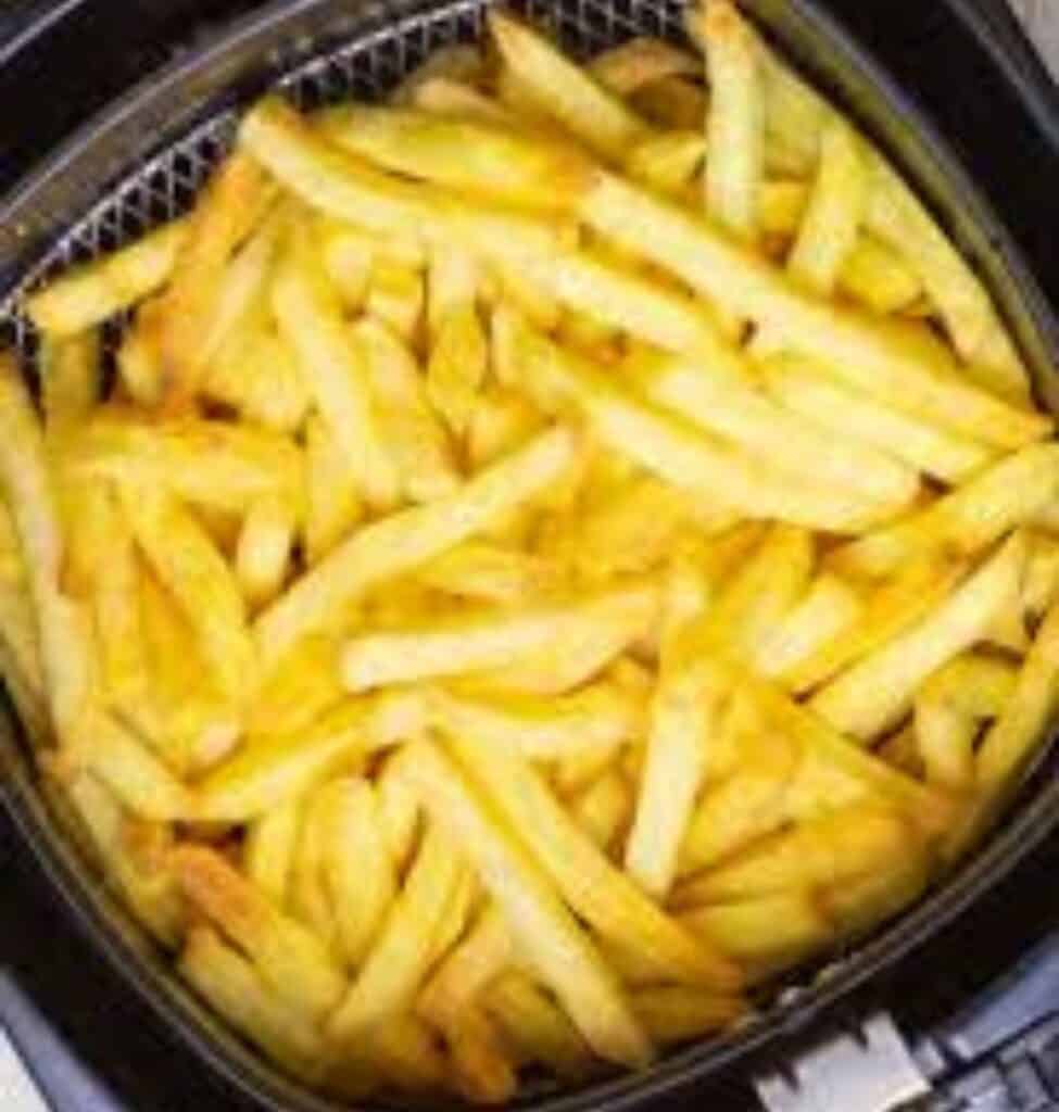 Batatas fritas na Airfryer Mondial 4L